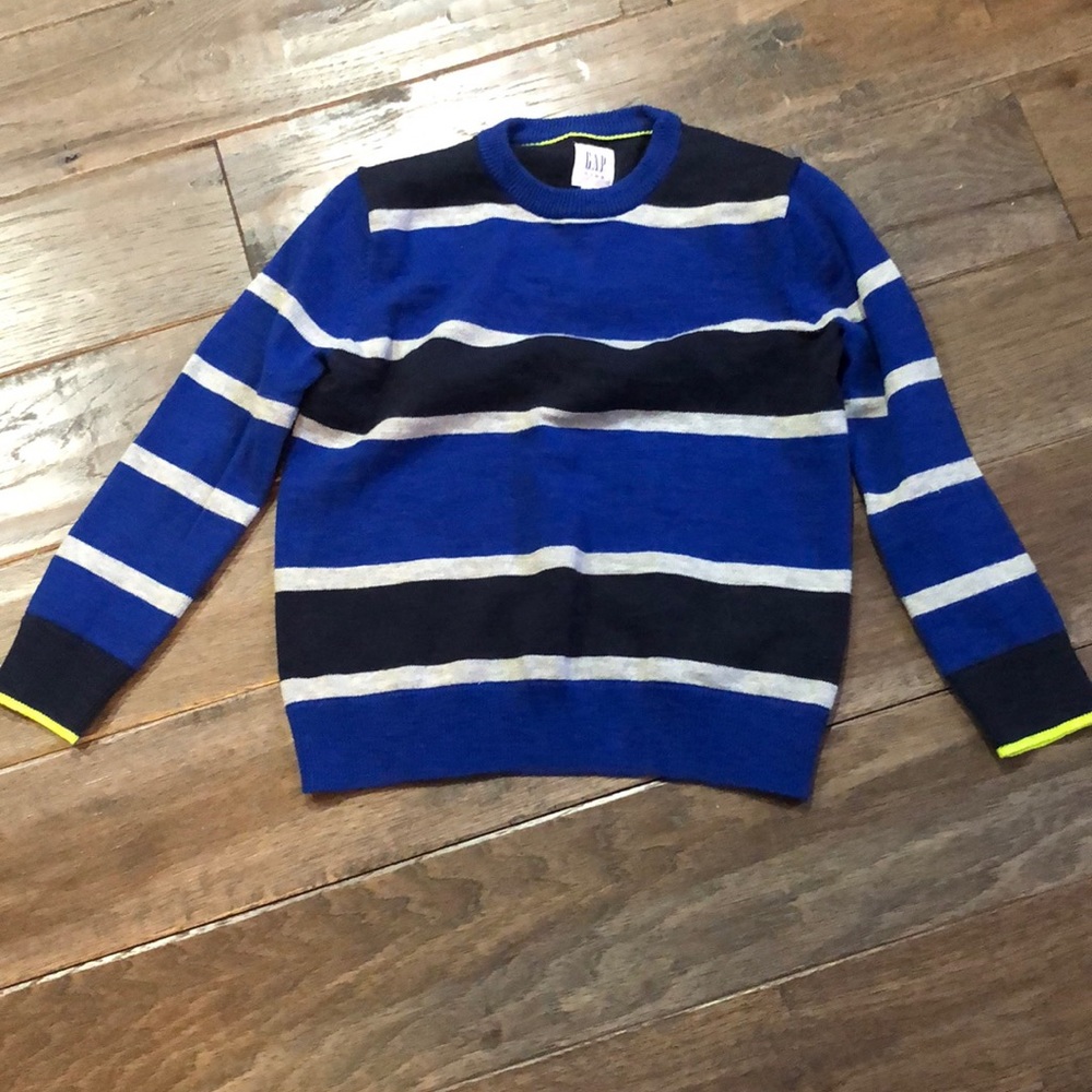 Gap boys sweater